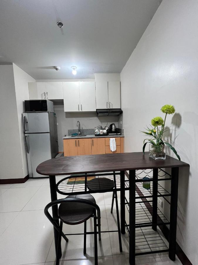 马尼拉Manhattan Heights Towerb In Araneta Cubao 5Mins Walk To Smart Araneta公寓式酒店 外观 照片