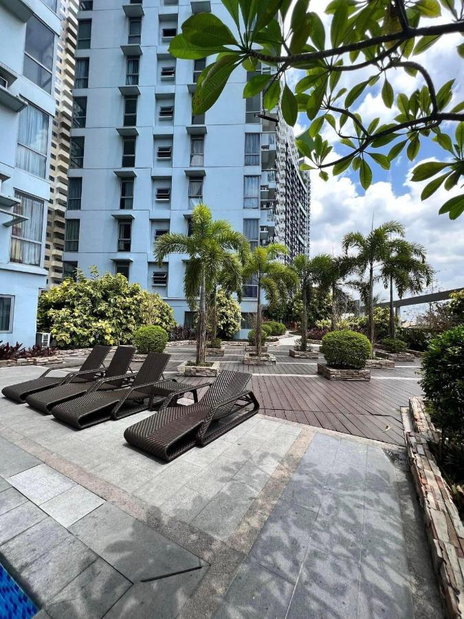 马尼拉Manhattan Heights Towerb In Araneta Cubao 5Mins Walk To Smart Araneta公寓式酒店 外观 照片