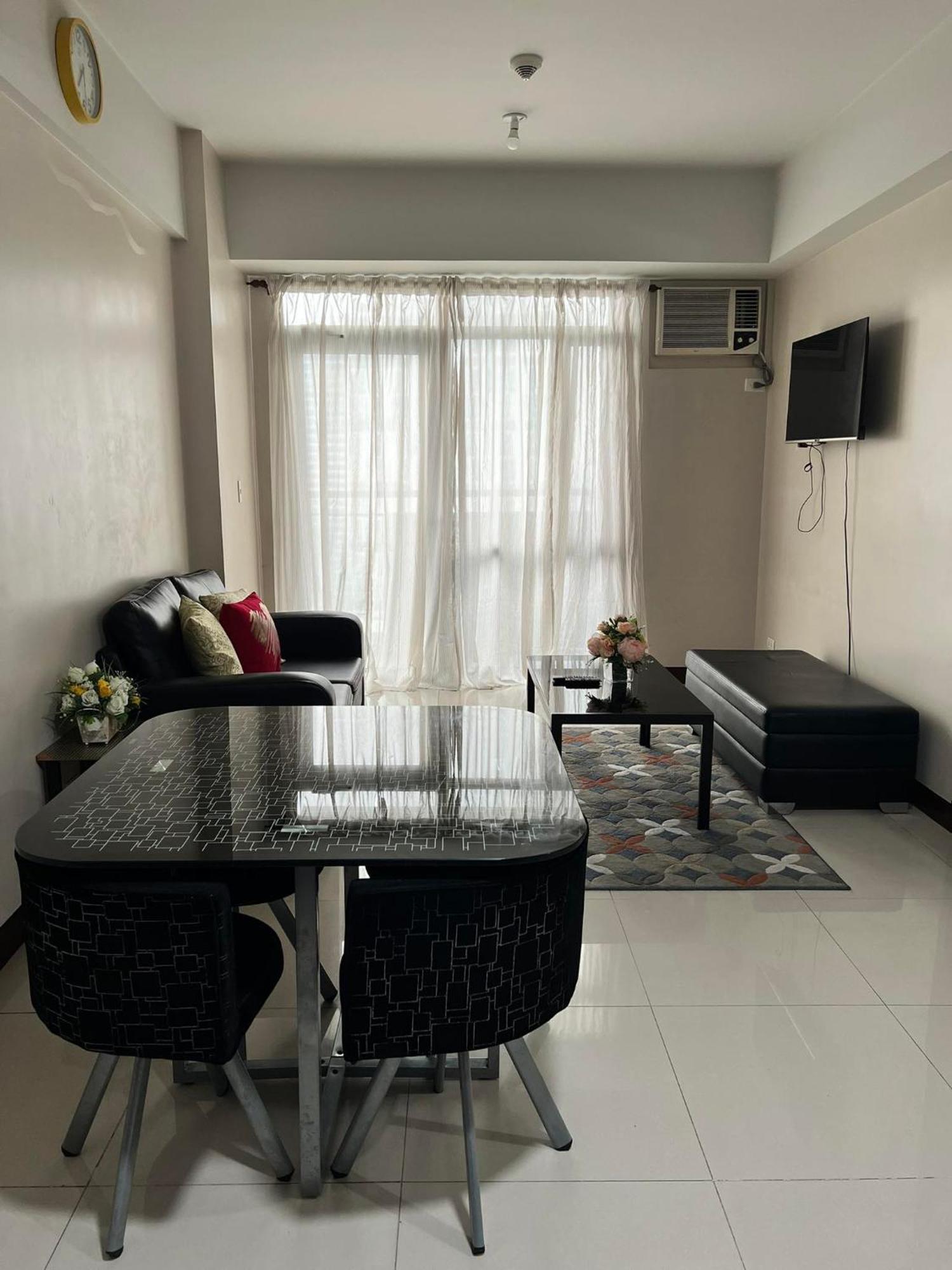 马尼拉Manhattan Heights Towerb In Araneta Cubao 5Mins Walk To Smart Araneta公寓式酒店 外观 照片